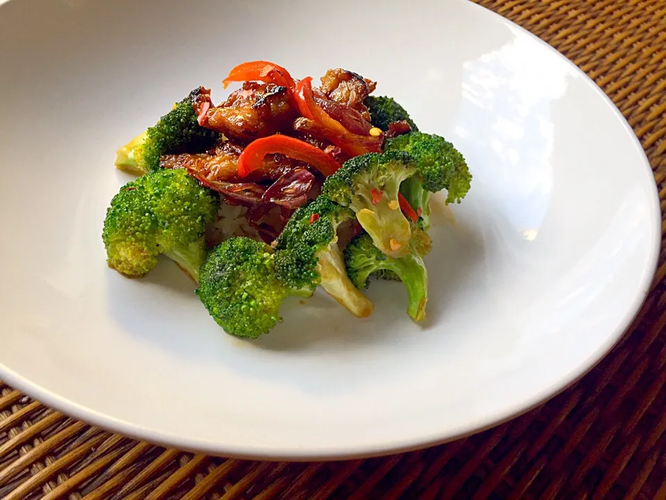 Vegan Spare Ribs & Broccoli|Chef Dahmさん