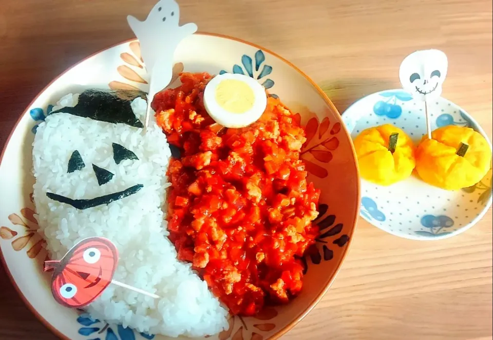 オイシックスのキットでおばけカレーとパンプキンサラダ🎃|きゅうちゃんさん