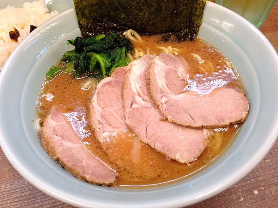 Snapdishの料理写真:横浜家系ラーメン|幸家さん