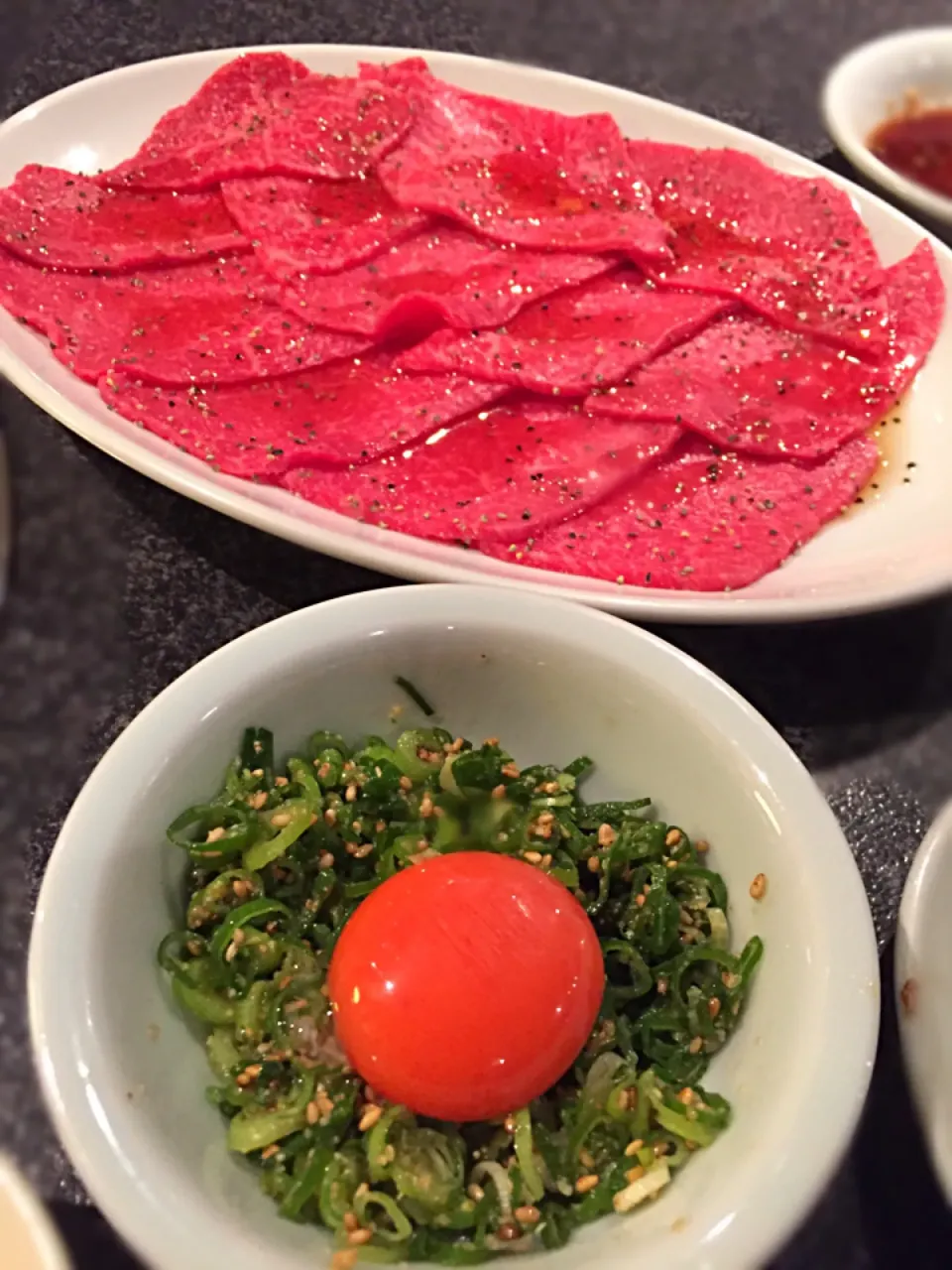 大阪市内某所にてウシさんの焼きしゃぶしゃぶを食す。気が急いて、一部焼かずに食べたのは内緒ですわ。|にゃあ（芸名）さん