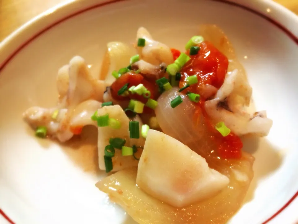 イカと里芋のトマト酒蒸し|rinapei_さん