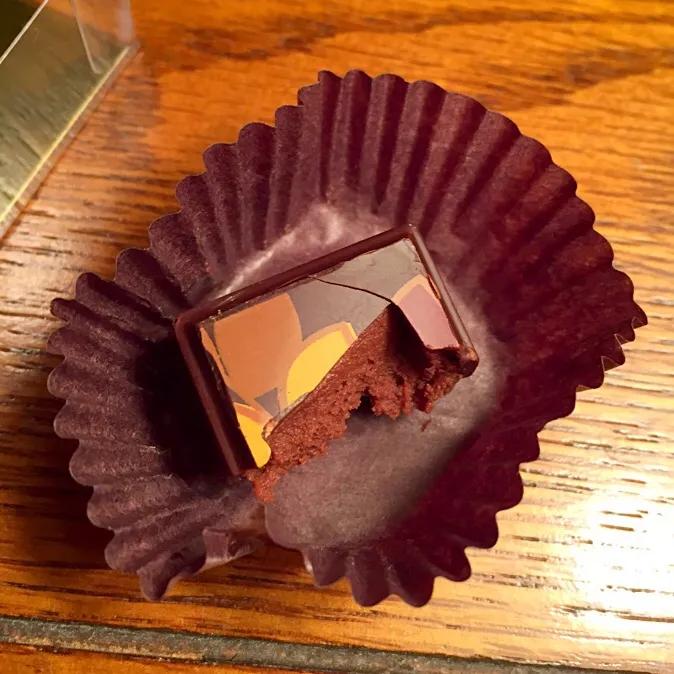 Mulled wine chocolate... Delicious. Thank you to A Yen for Chocolate for letting us try this new flavor!|Elaine Cuylerさん