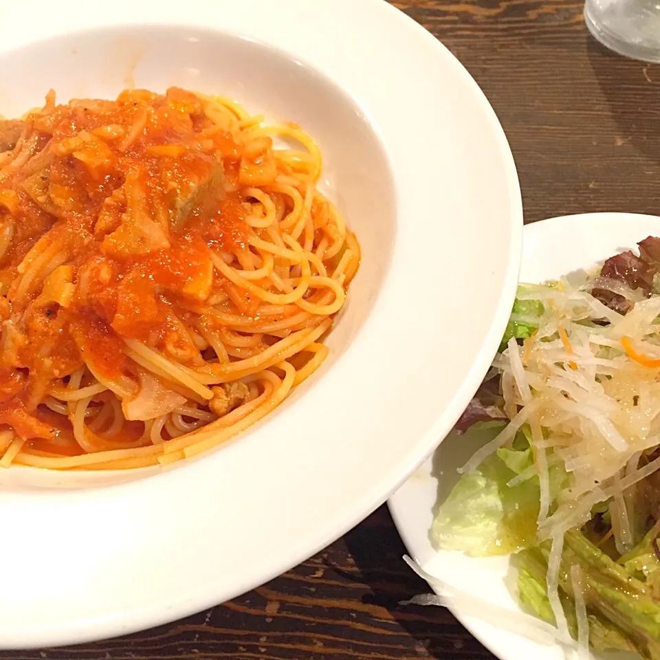 豚バラ肉と蓮根のトマトソースパスタ|ぱちねぇさん