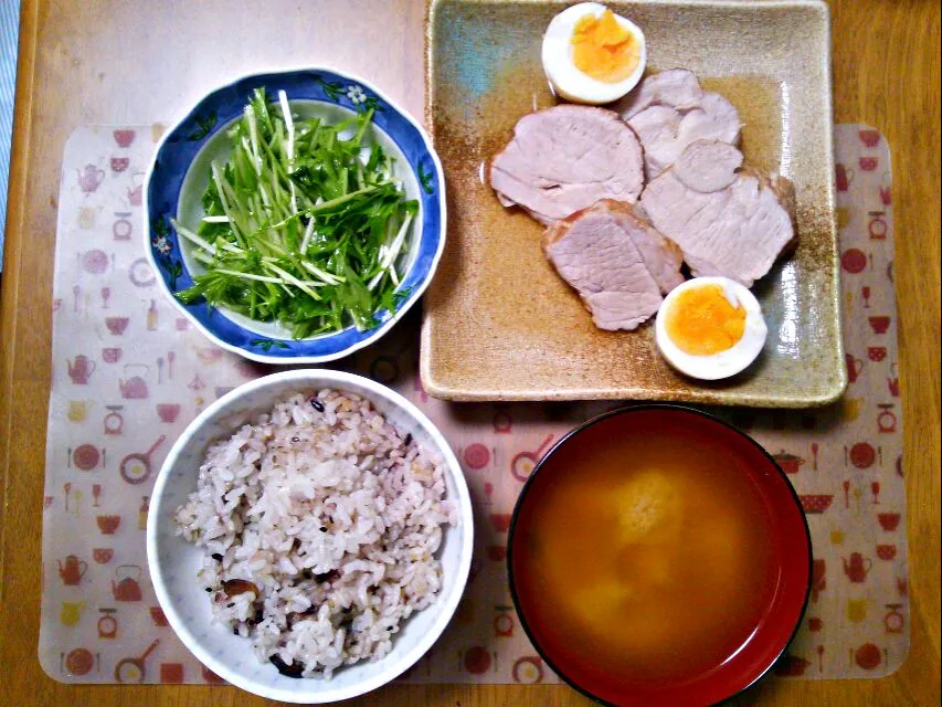 １０月２８日 炊飯器ﾁｬｰｼｭｰ 水菜のナムル お味噌汁|いもこ。さん