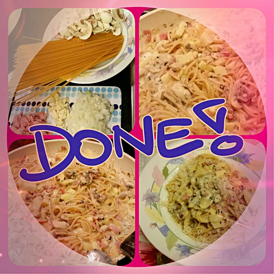 autumn pasta - quick made 
in 20 minutes 😊
ham, onions, garlic, apple, white wine, cream cheese, cream, herbs, cooked noodles, salt, pepper
that's all folks ❤👍|Najeskaさん