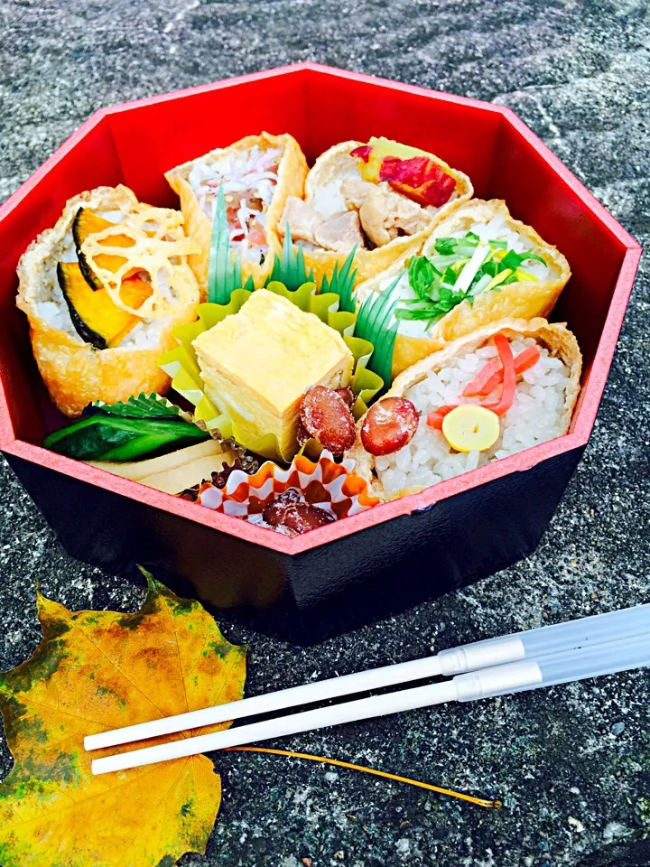 Snapdishの料理写真:花貫渓谷で笠間稲荷弁当|くぽさん