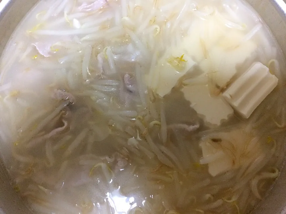 豚肉豆腐もやし鍋|ばーさんさん