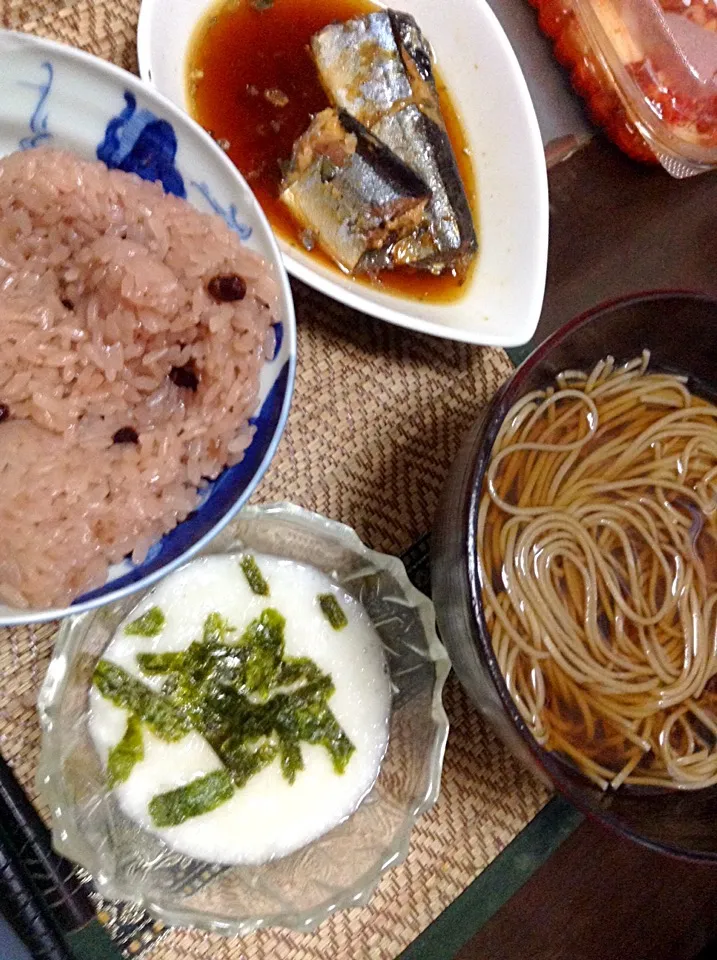 蕎麦＆ニシンの煮付け＆赤飯|まぐろさん