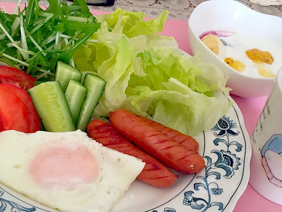 遅めの朝食|ふくぷくさん