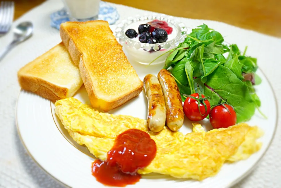 休日のモーニング🐔🍞|🍎ゆかりんご🍎さん