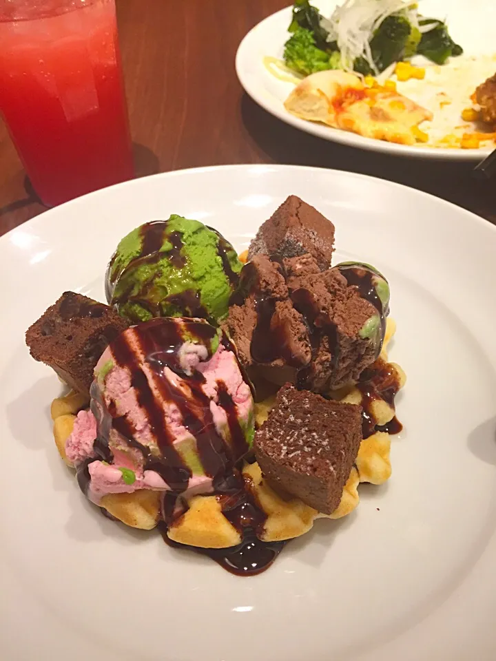 Waffle ice cream|carla santiagoさん