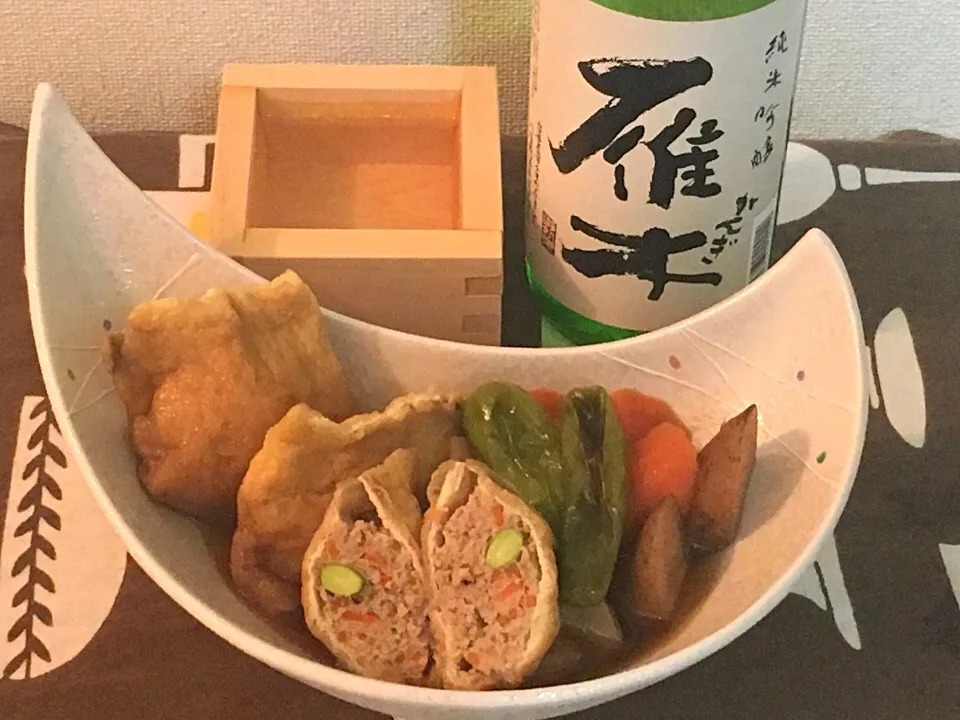 Snapdishの料理写真:枝豆入りおふくろさん煮・雁木の純米吟醸|藤井裕之さん