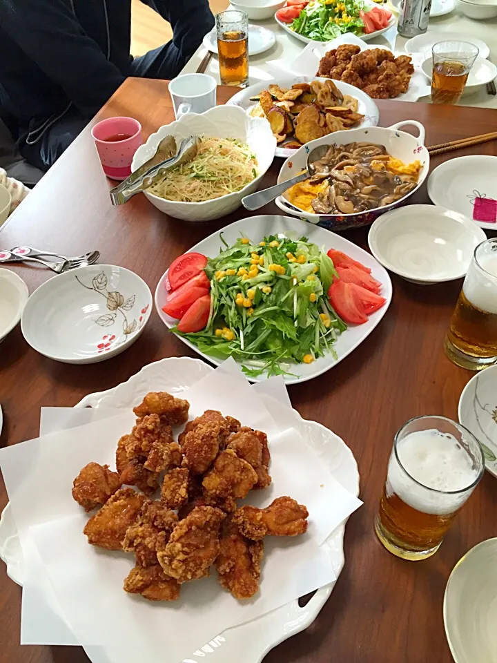 ともさんの料理 薩摩芋と蓮根のデパ地下風も作ってバースデーパーティー|kiicoさん