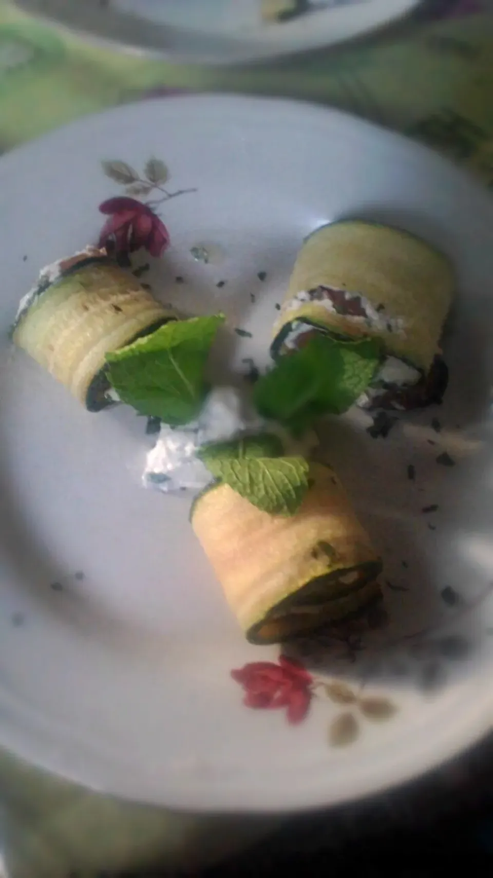 Snapdishの料理写真:Zucchini roll with salmone and mint ricotta|Michele Diniさん