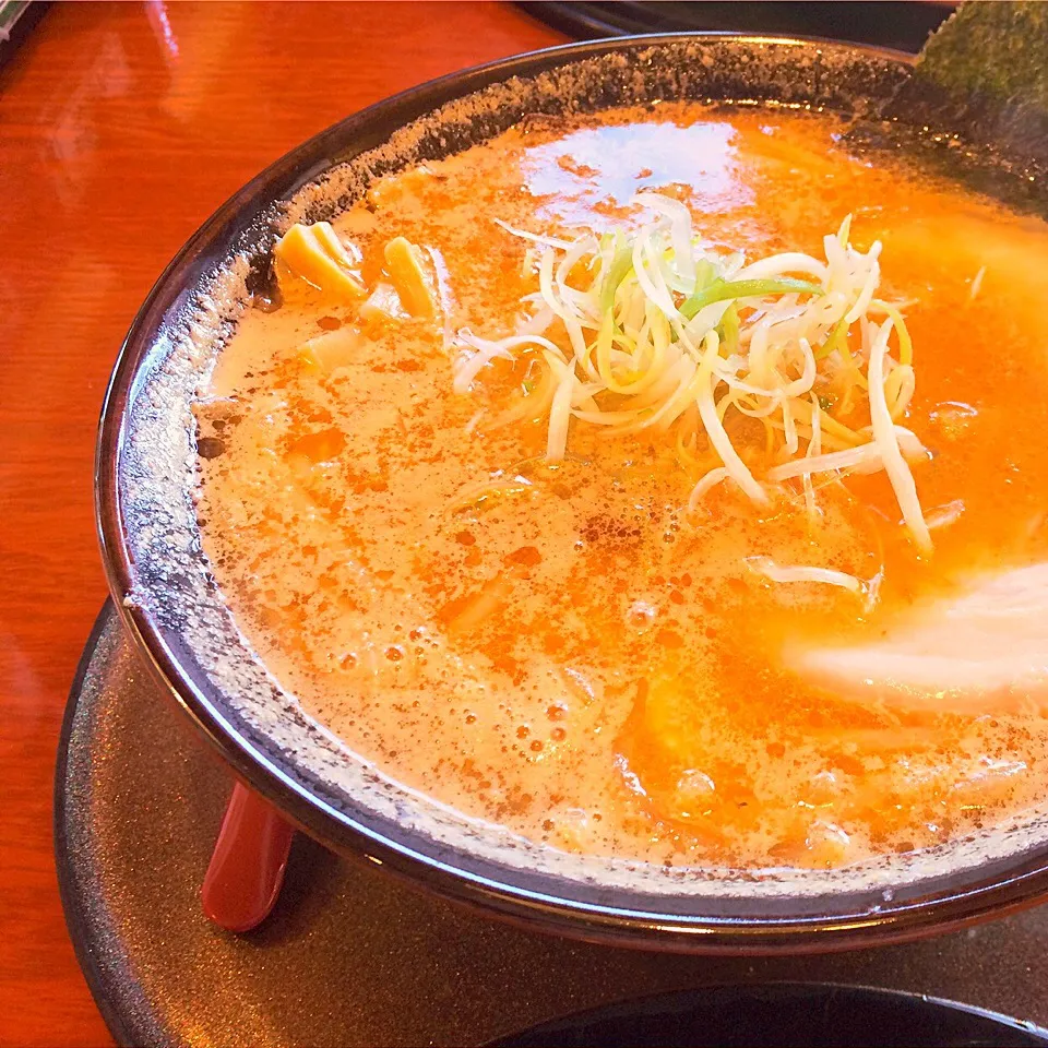 Snapdishの料理写真:こってり味噌ラーメン|みのるさん