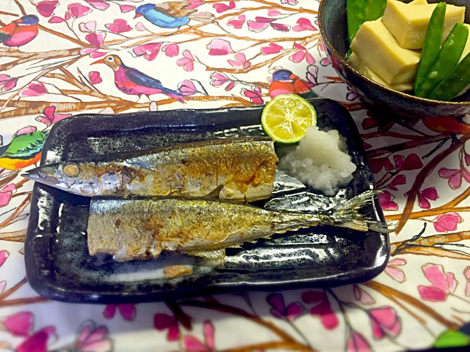 Snapdishの料理写真:秋刀魚の塩焼き|churaさん