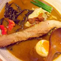 Snapdishの料理写真:咖哩叉燒拉麵🍜|張哲誌さん