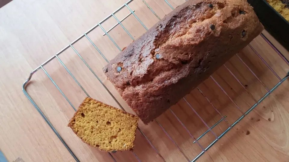 chocolate chip pumpkin bread|Ellen Natasha Kabatetsiさん