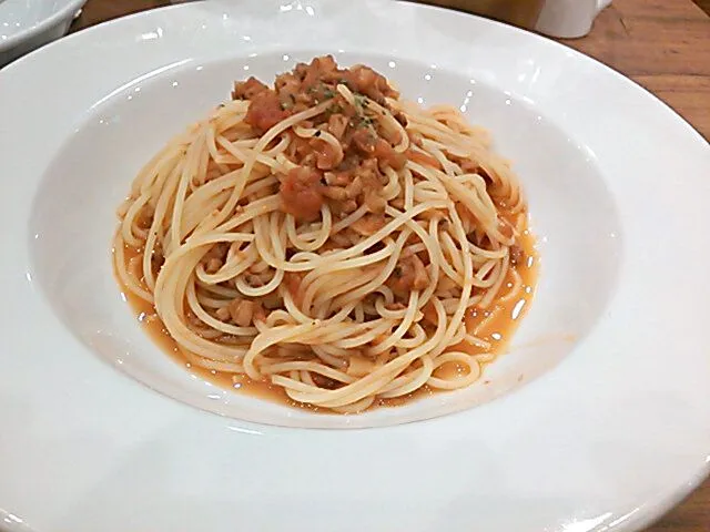 Pelcolaの牛蒡とヤリイカをじっくり煮込んだトマトソースパスタ|じゅんこさん