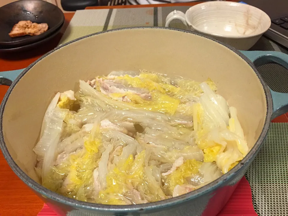 Snapdishの料理写真:白菜と豚バラ肉のミルフィーユ鍋|Yoshito  Kobayashiさん