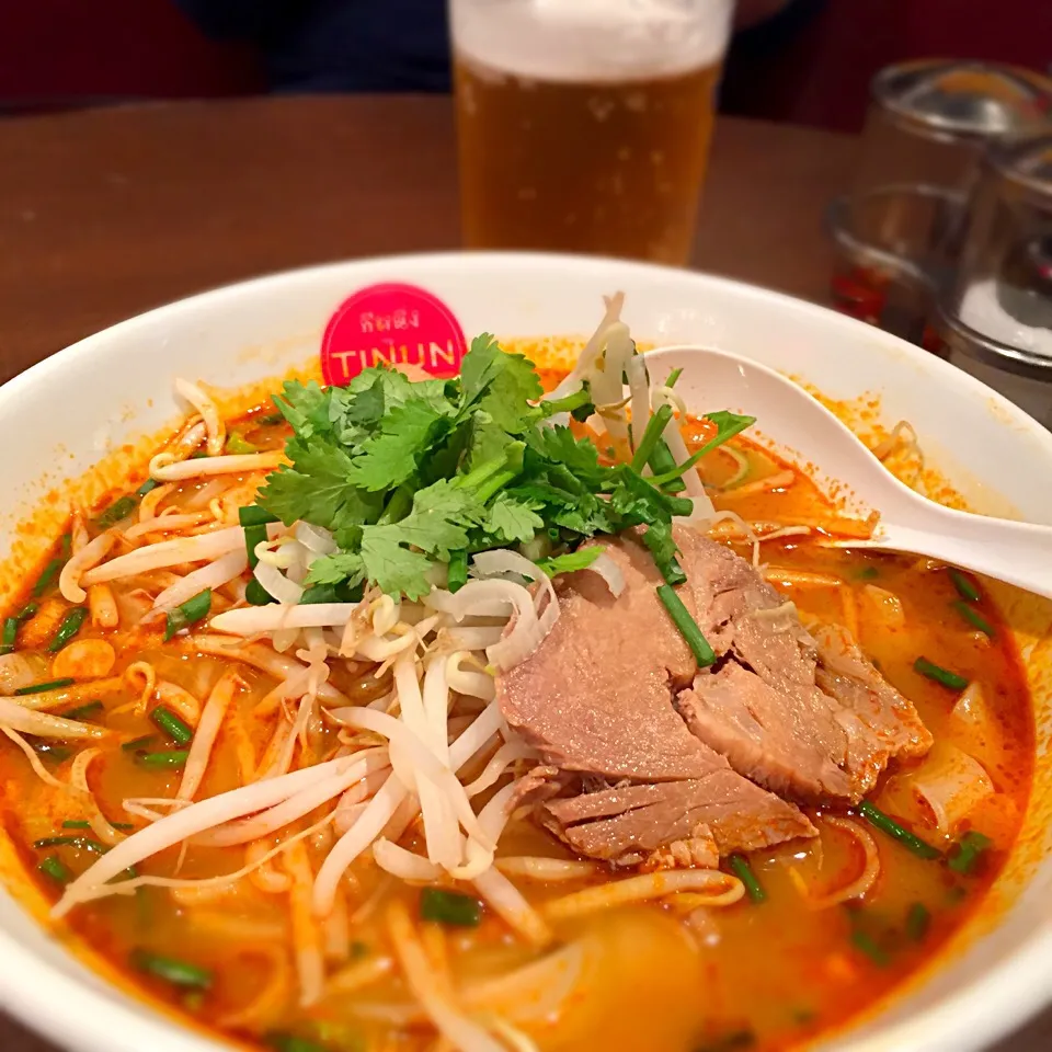 Snapdishの料理写真:トムヤムラーメン（ビーフン太麺）|takbeeさん