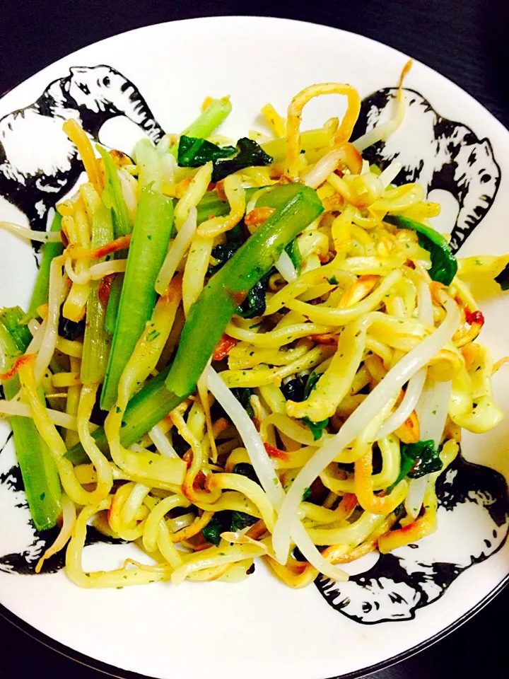 Uchinah Yaki Soba w/Malabar Spinach|Seagrapesさん