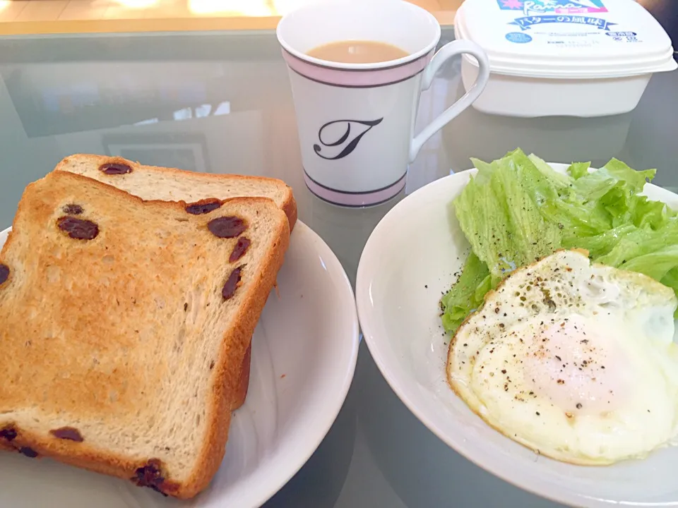 シンプル朝ごはん😋|Tomomi Booさん