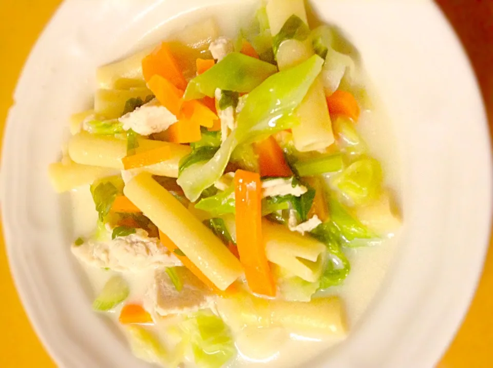 FiLiPiNo SoPaS (ChiCkEn PasTa SouP)|GeMzKiTchさん