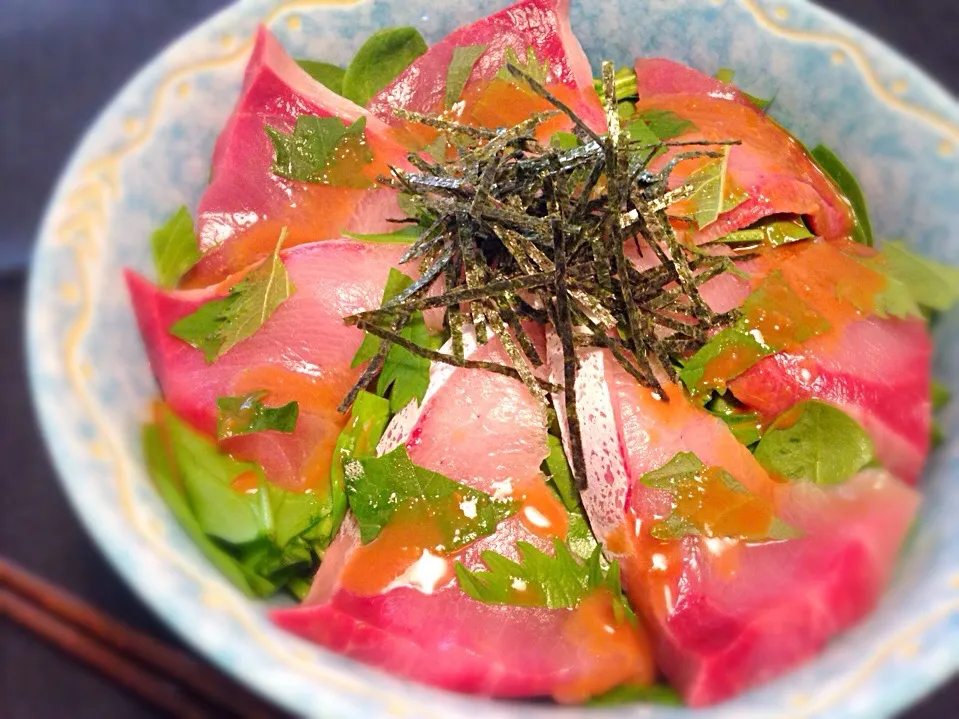 Snapdishの料理写真:「ブリとほうれん草のガッツリ丼！
胡麻わさび醤油ぶっかけ」|佐藤 周生さん