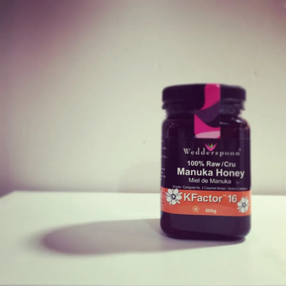 カナダのお土産で頂きました。風邪の予防・整腸。#manukahoney #weddeerspoon#healthy|MORiさん