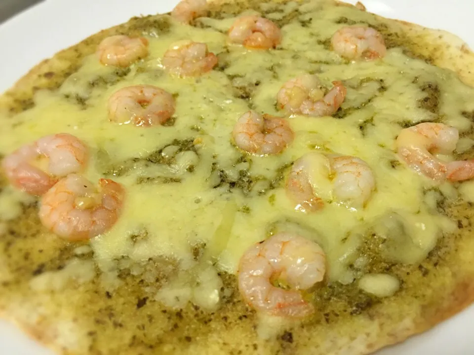 Pesto shrimp pizza|Kutingさん