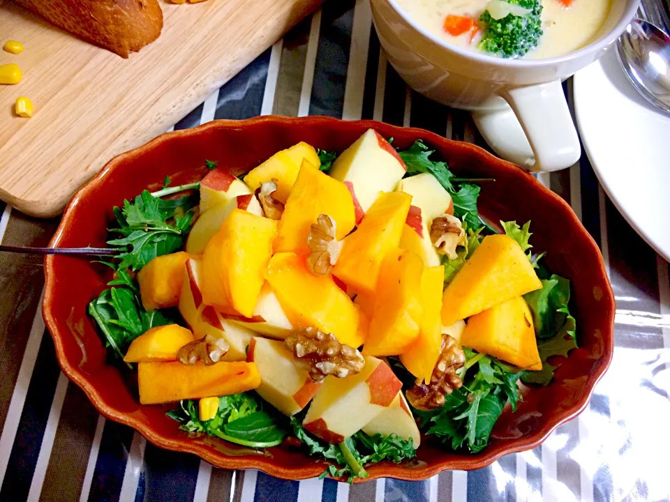 Salad for today baby leaf / Apples/ Persimmon fruits with walnuts and simple olive oil with Apple vinaigrette dressing 🍴|Babyluv Cabrera Ocampoさん