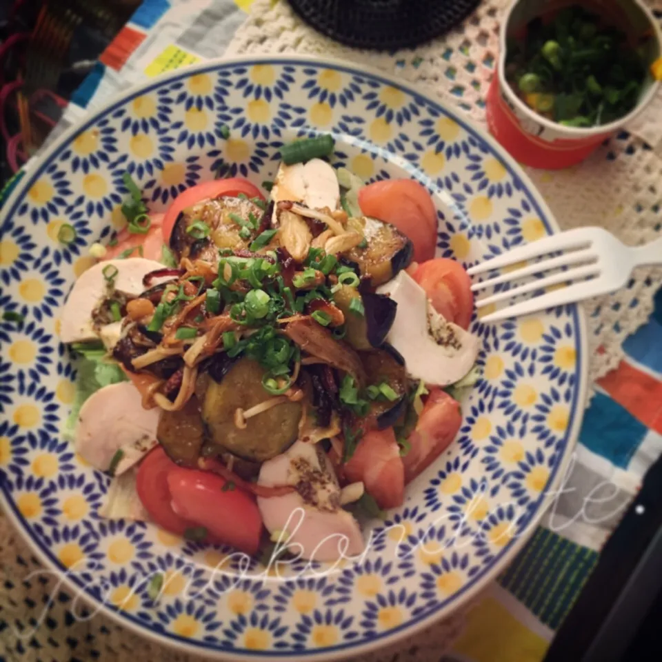 マスタード入り塩麹鶏ハムのごちそうサラダ🍴♡|🇯🇵ともこちゃん。さん