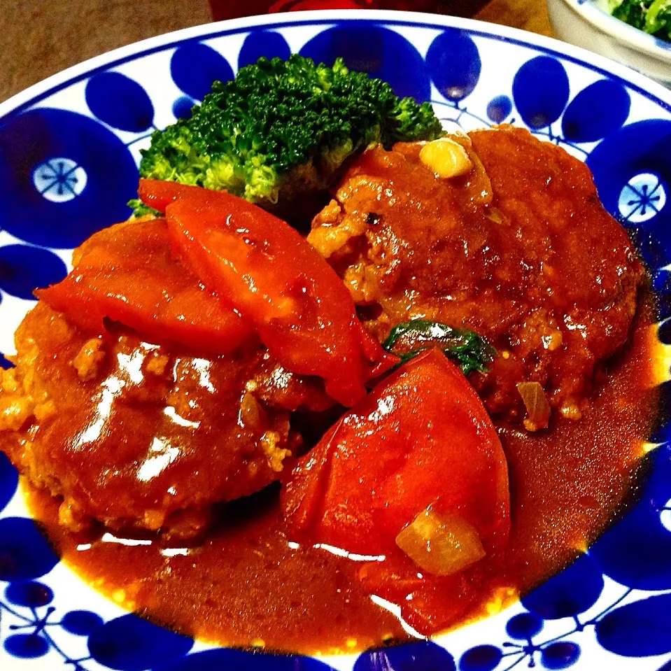 煮込みハンバーグ都農ワイン風味|Cuisineさん