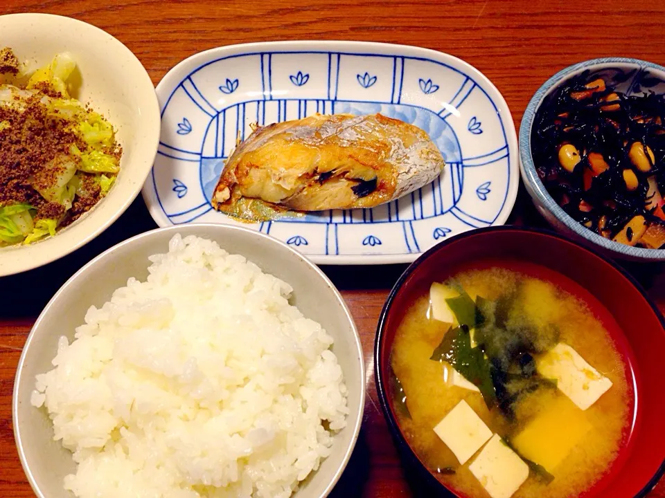 Snapdishの料理写真:焼き魚定食風晩ご飯|あっこぷーさん