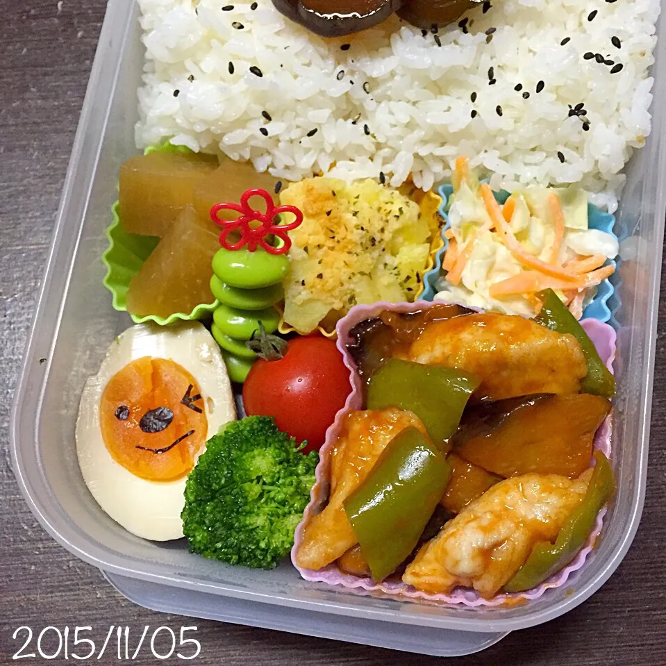 Snapdishの料理写真:11/5お弁当⚘ᗾᐝ|ふくろう女子さん