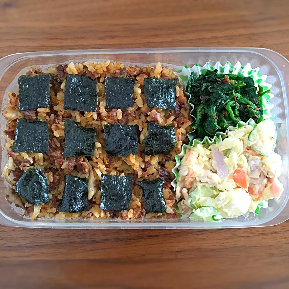 Snapdishの料理写真:麻婆炒飯弁当|misaさん