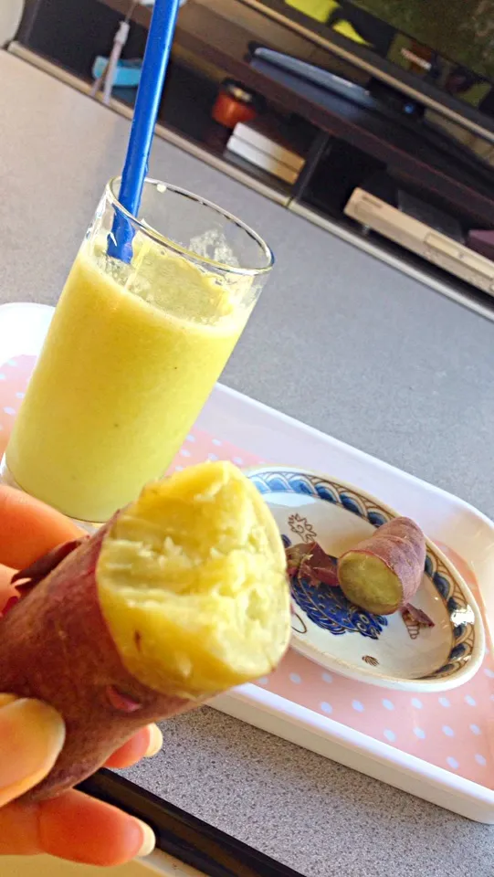 Pineapple celery smoothie & 🍠|viviさん