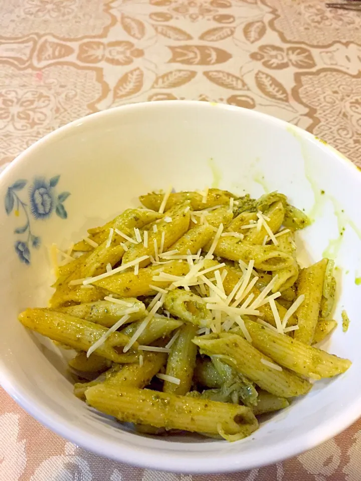 Pesto pasta|TRANnosaurusさん