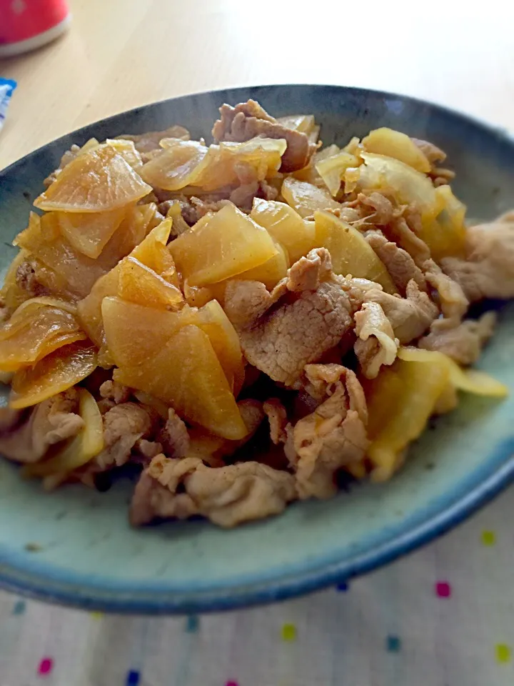 大根と豚肉の生姜焼き🍴💫|pichoooさん