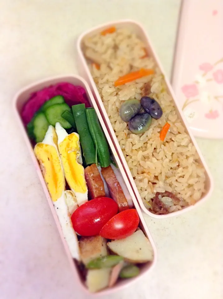 Today’s lunch box. 二番出汁でかやくごはん♪ウマー|hoppycowさん