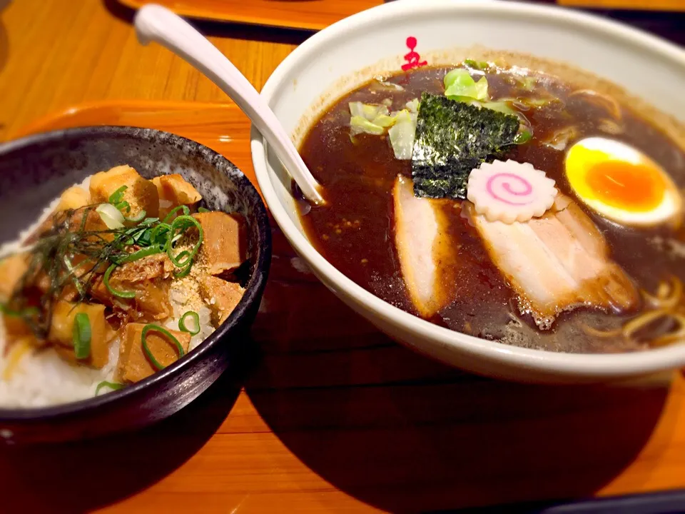 五行の焦がし醤油ラーメンとチャーシューご飯のセット|yuriさん