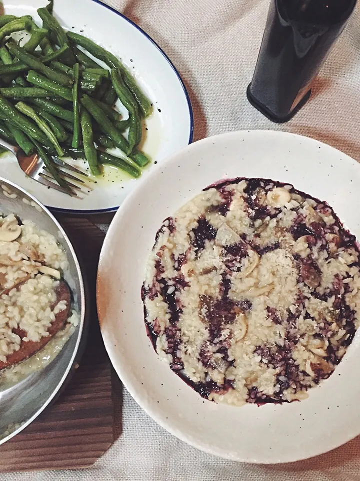 Snapdishの料理写真:Mushroom risotto with red wine|rick chanさん