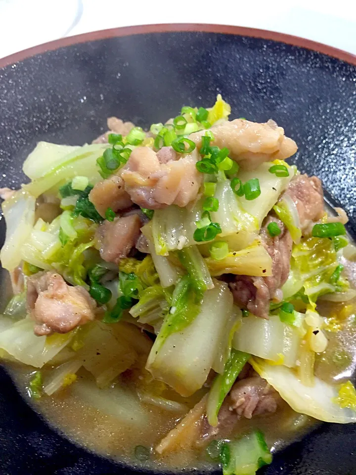 親鳥と白菜のニンニク炒め煮、スパイシー|Mayumi Konishiさん