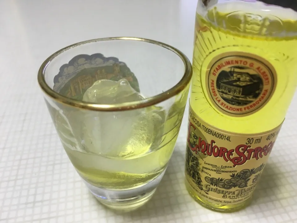 Liquore STrega
サフランのリキュール|お家でbar!さん