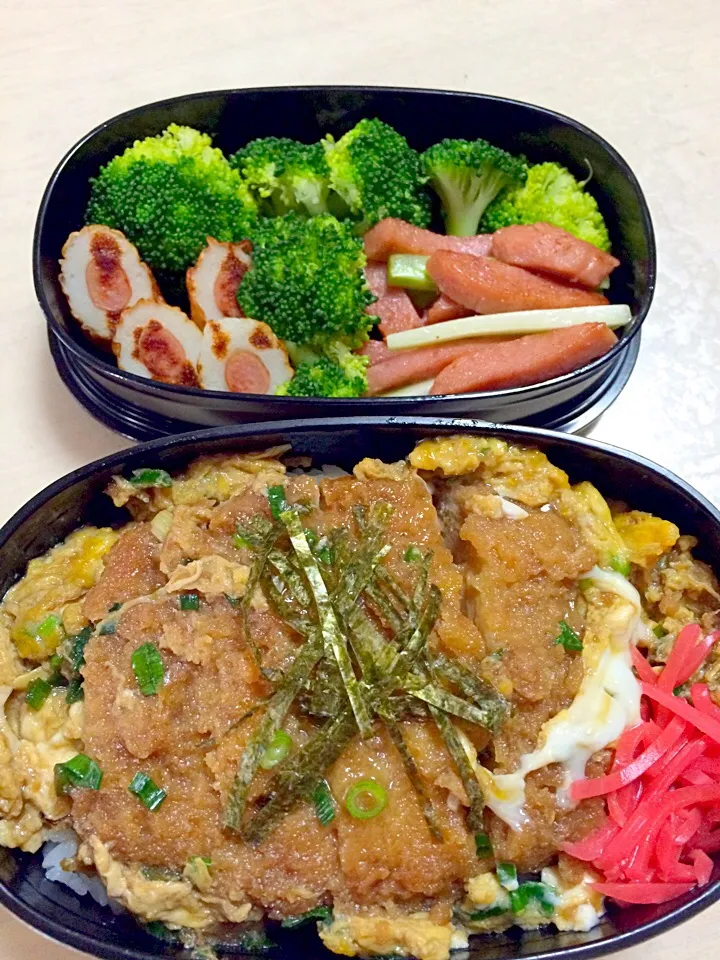 Snapdishの料理写真:男子弁当 カツ丼だよぉ〜|Booパパさん