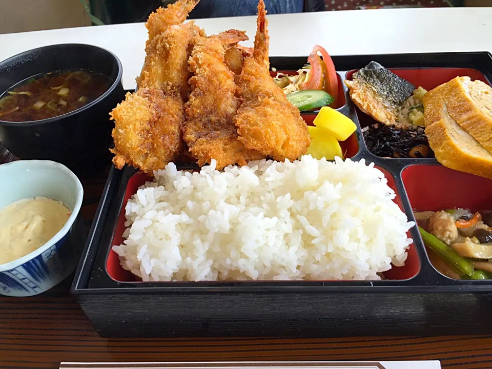 海老フライ定食|ちいこさん