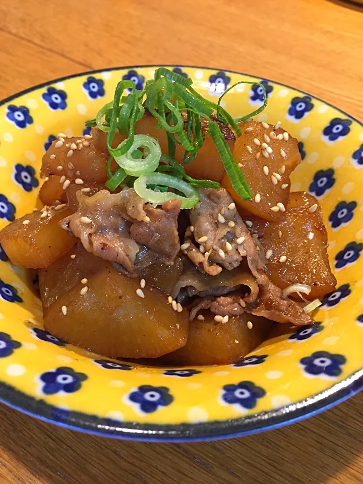 大根と豚バラ肉の炒め煮|まつださんさん