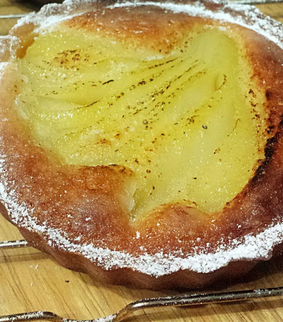 Snapdishの料理写真:Pear Tart|Joyceさん