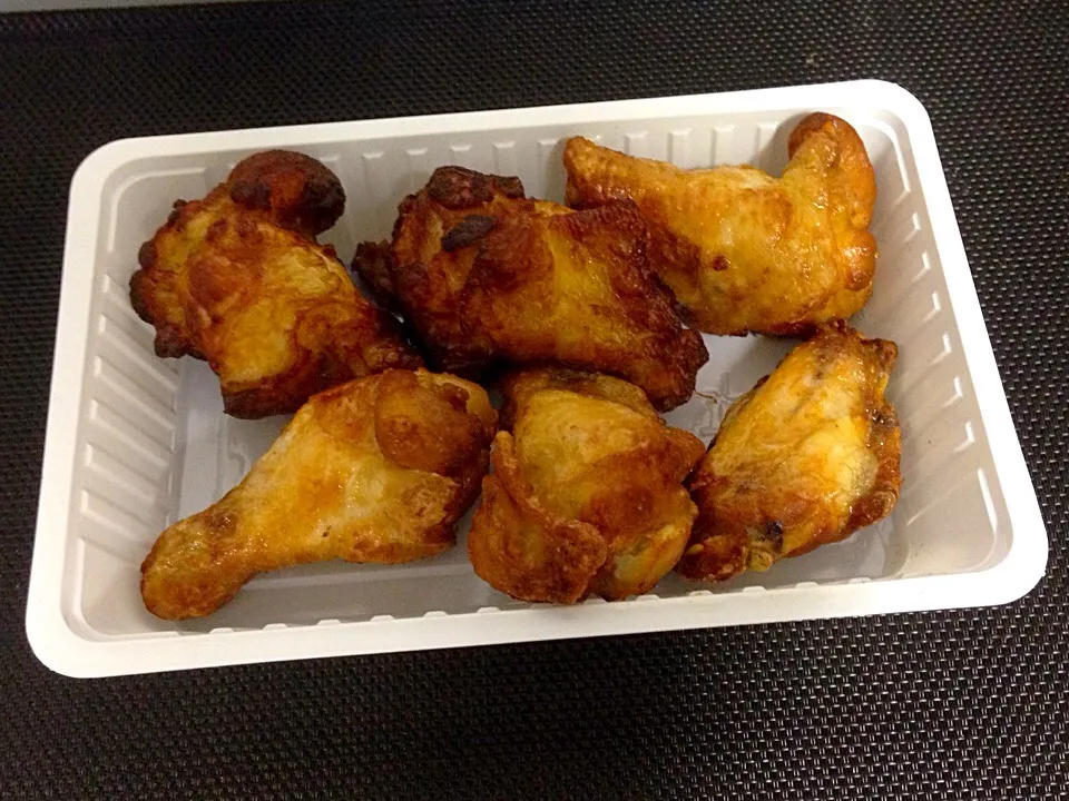 Snapdishの料理写真:Chicken wings|Little Pearlさん